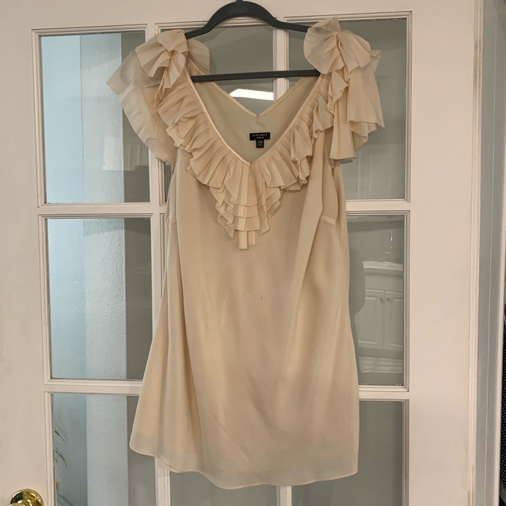 Like new - Nine West blouse